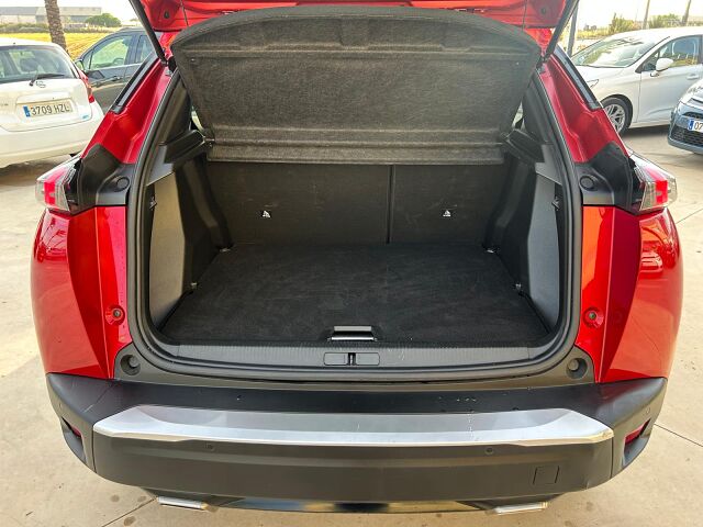 PEUGEOT 2008 ALLURE 1.2 E-THP AUTO SPANISH LHD IN SPAIN 16000 MILES SUPERB 2021